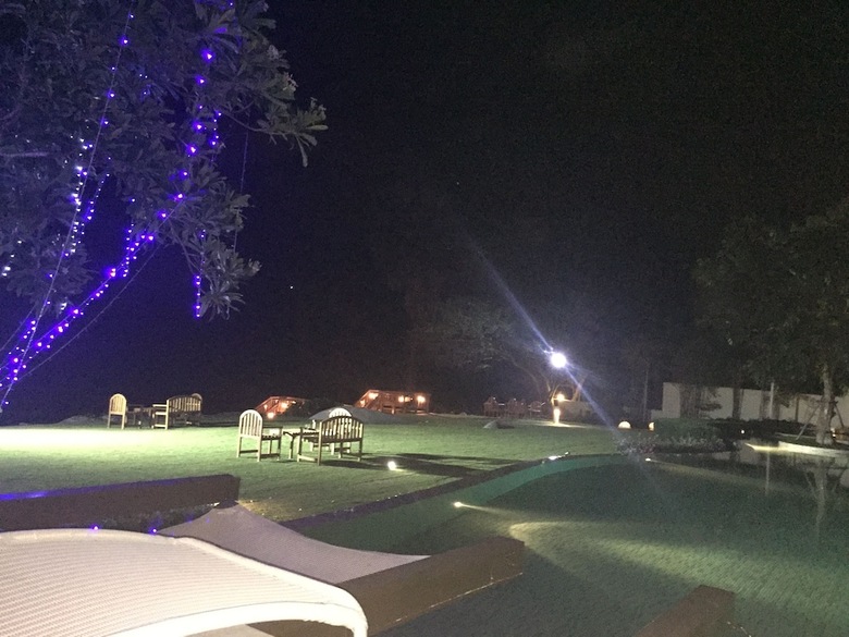 Apartamentos Away Baan Nub Kluen Beachfront At Huahin