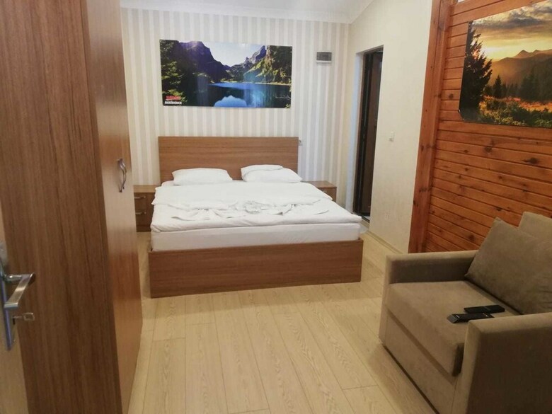 Sarahome Apart