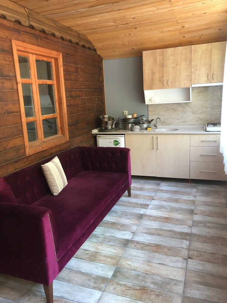 Sarahome Apart