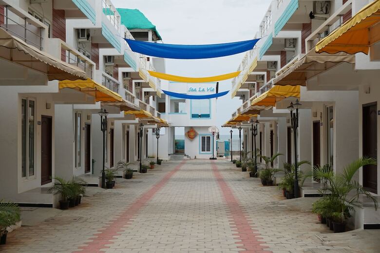 Hotel Sea La Vie Covelong Beach Resort