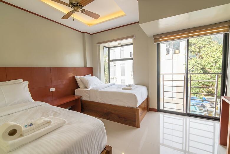 Coral Cliff Hotel