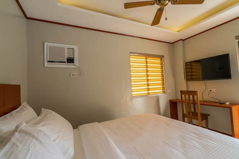 Coral Cliff Hotel