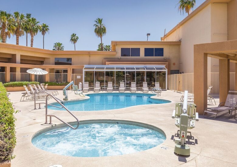 Hotel Worldmark Palm Springs - Plaza Resort And Spa