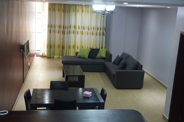 L� Ponye Hotel Apartment