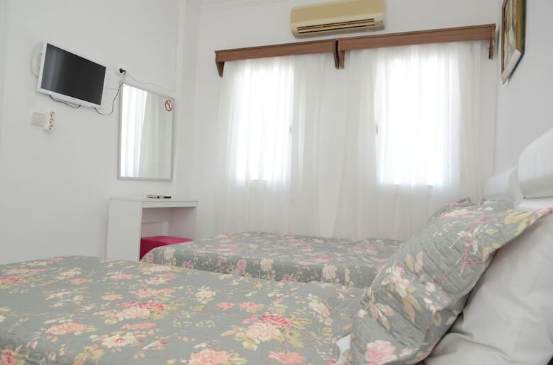 Ayisigi Hotel