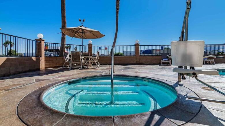 Motel 6 Thousand Palms ? Rancho Mirage