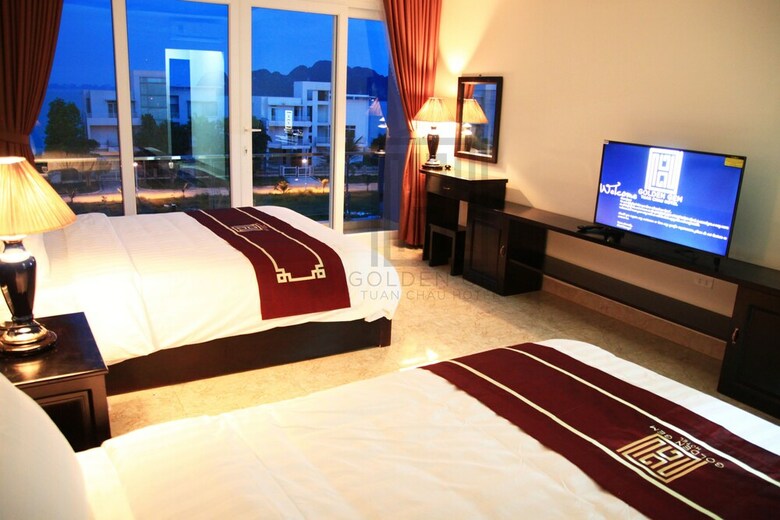 Golden Gem Tuan Chau Hotel