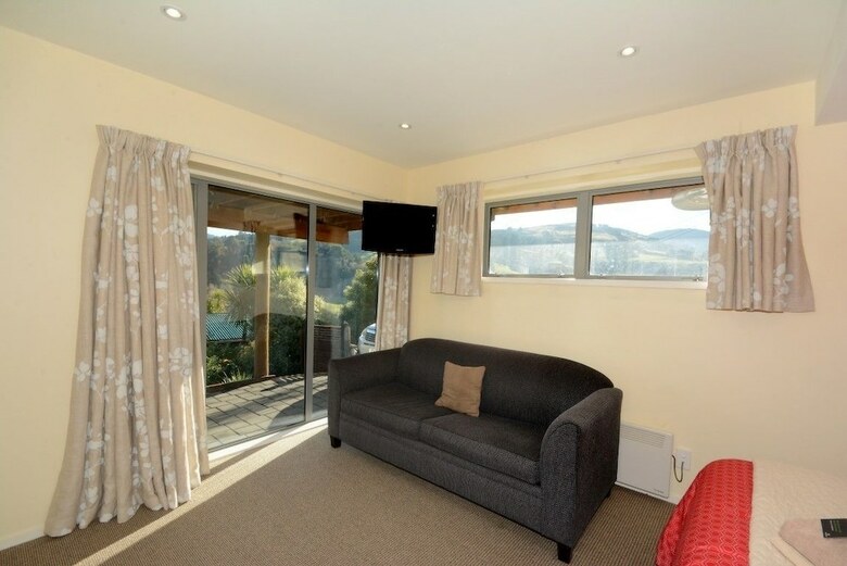 Baldwin Street Retreat