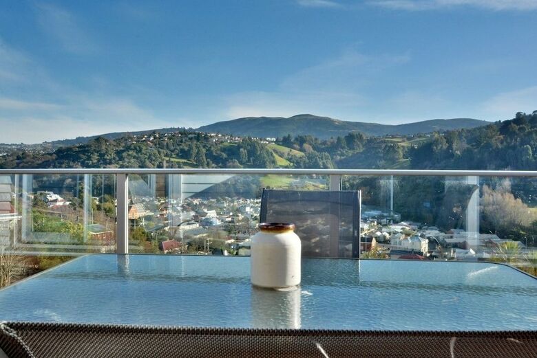 Baldwin Street Retreat