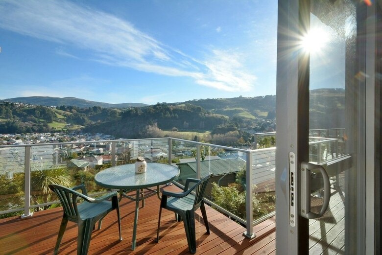 Baldwin Street Retreat