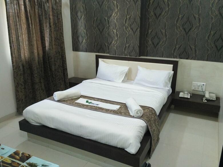 Hotel Everest Inn
