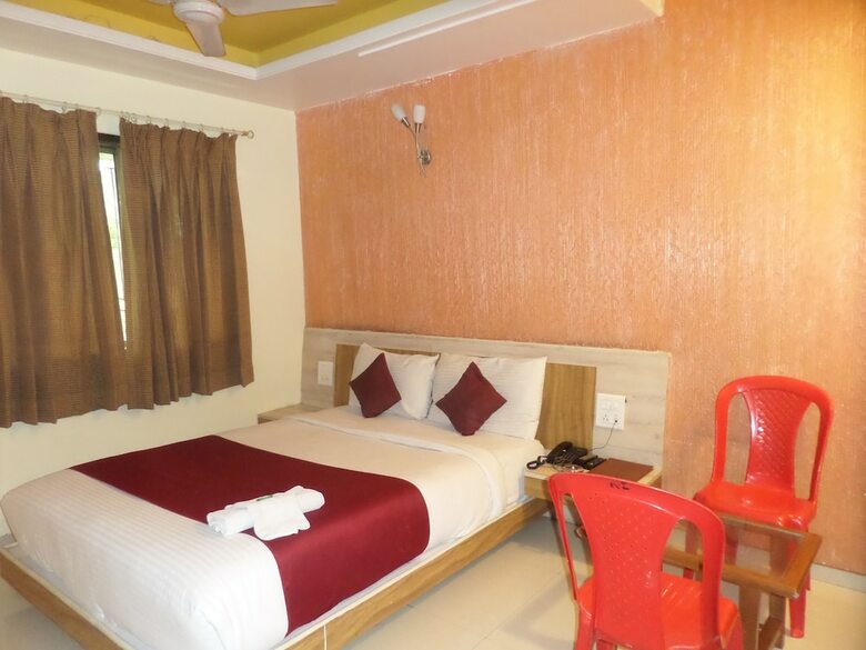 Hotel Neelam Executive