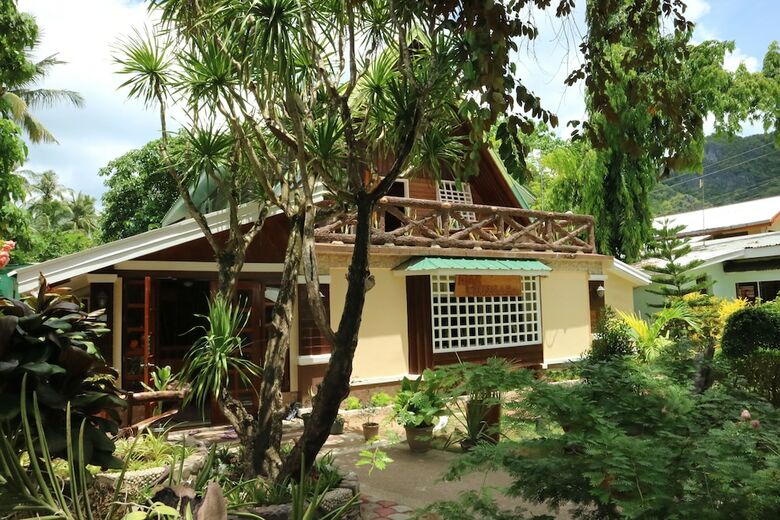 Peak House Garden Pension
