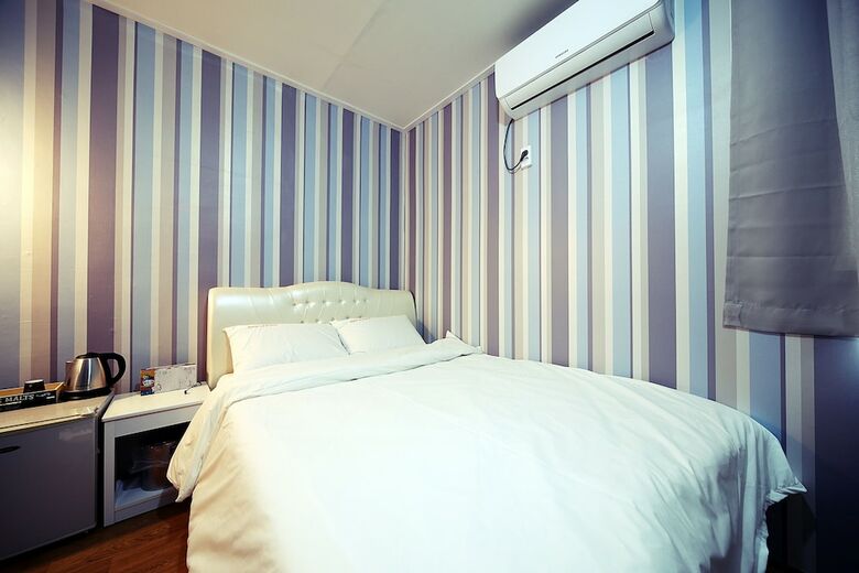 Gunsan La Siesta Hotel