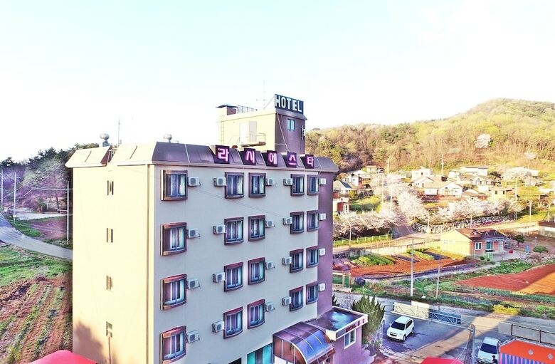 Gunsan La Siesta Hotel