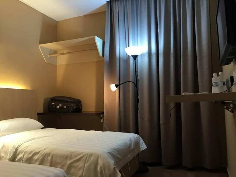 Hotel 91 Street Boutique Inn