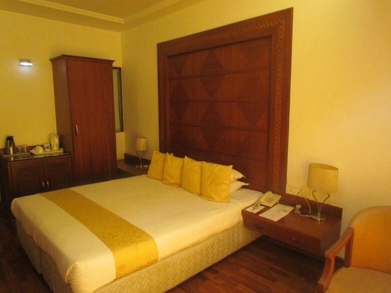 Hotel Kohinoor Park