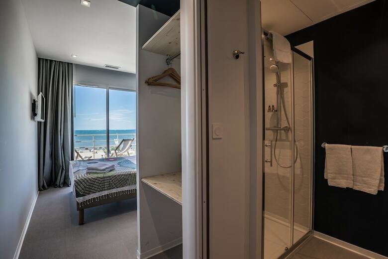 Hotel H�tel Caf� Miramar