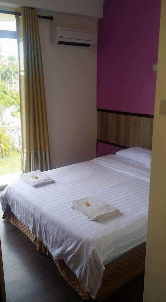 Hotel The Garden Inn