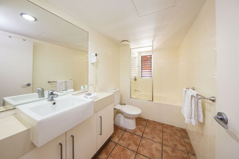 Hotel Paradise On The Beach Resort - Palm Cove