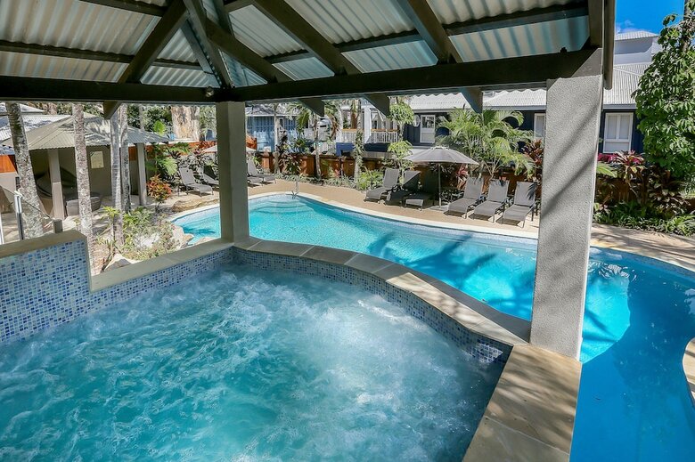 Hotel Paradise On The Beach Resort - Palm Cove