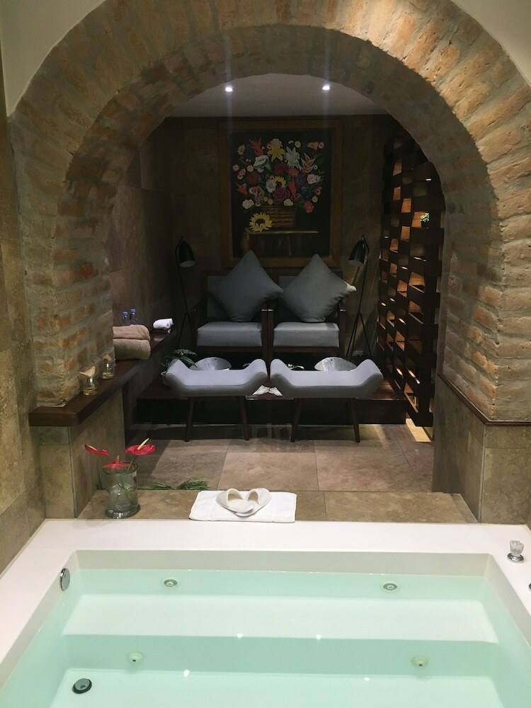 Illa Experience Hotel