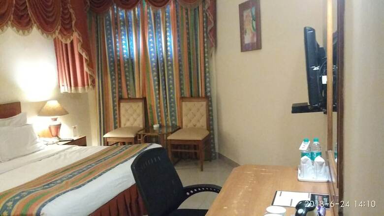Grand Continental Hotel�