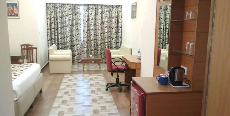 Grand Continental Hotel�