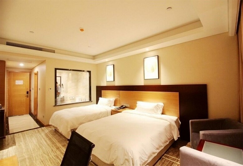 Qingdao Airport Fuhua Hotel