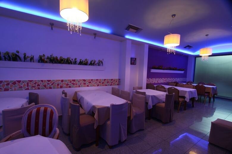 Central Hotel
