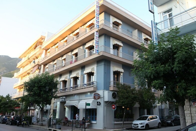 Central Hotel