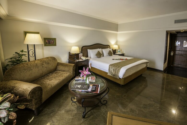 Hotel Swosti Premium