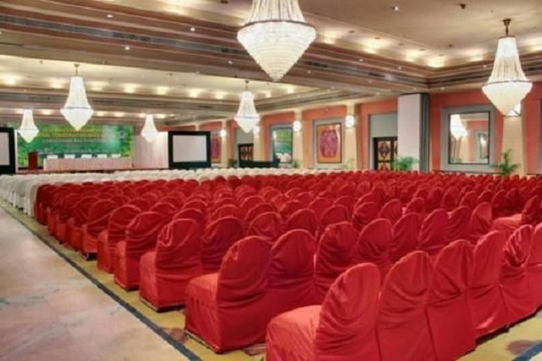 Hotel Swosti Premium