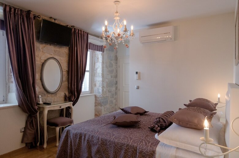 Apartamentos Gothic Palace - Luxury Rooms