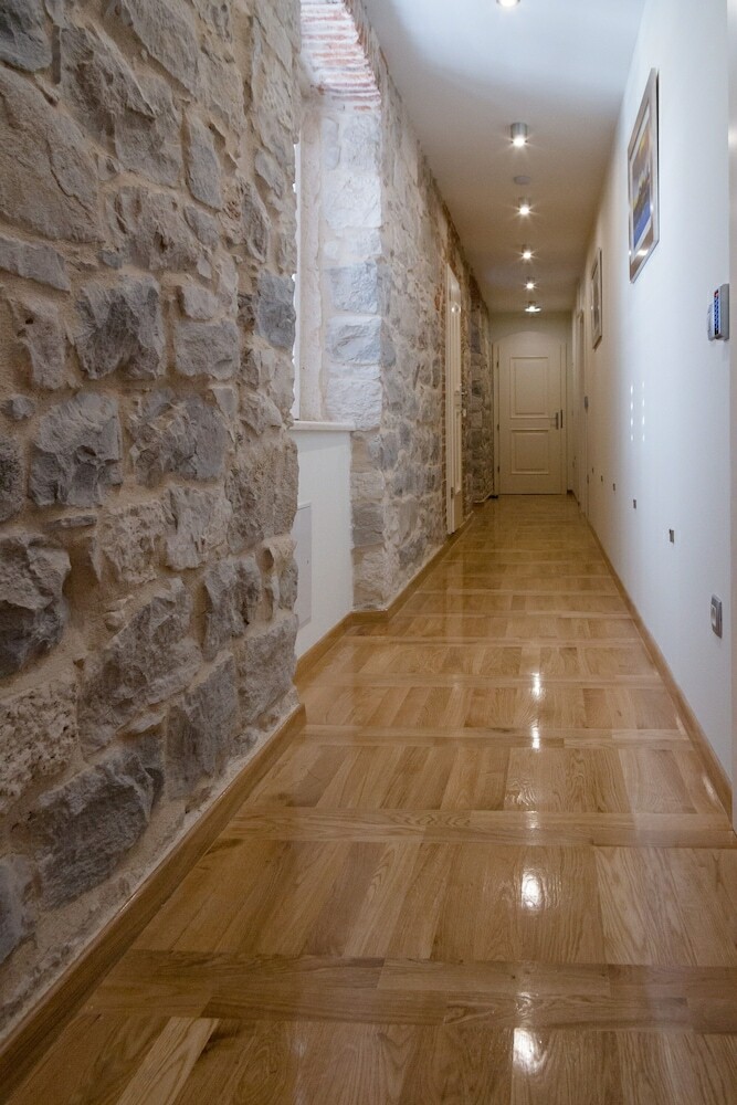 Apartamentos Gothic Palace - Luxury Rooms