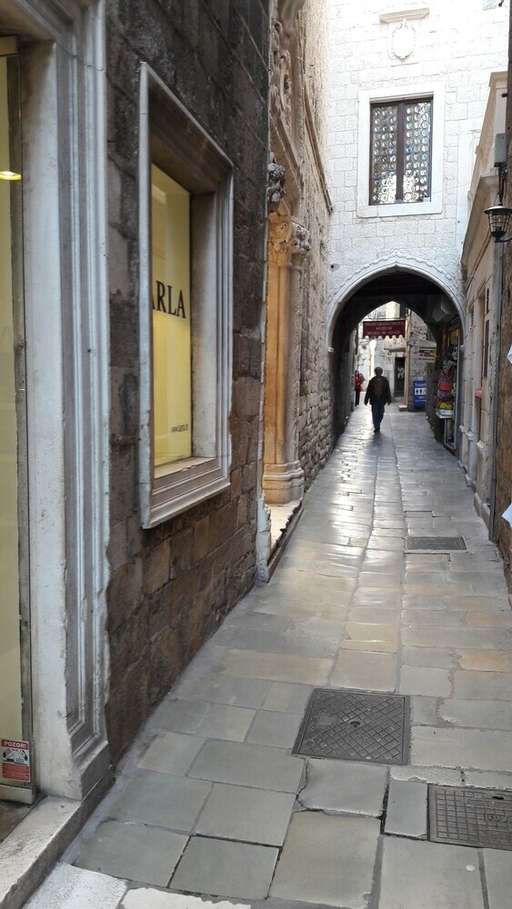 Apartamentos Gothic Palace - Luxury Rooms