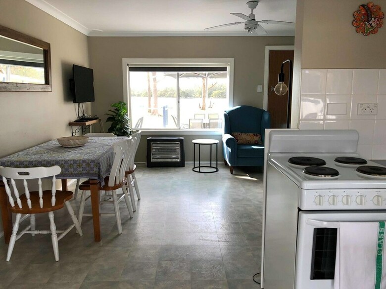 Cabana Laguna Lodge Holiday Units