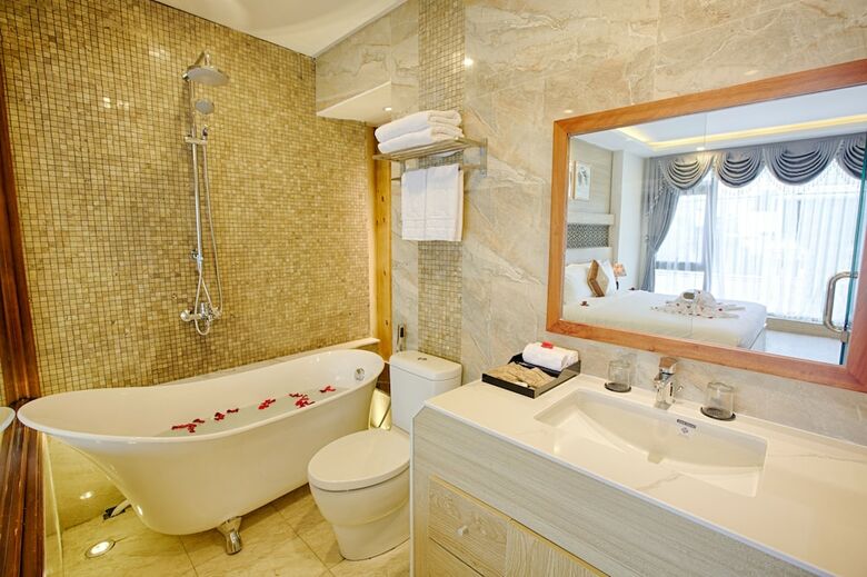 Alyssa Da Nang Hotel