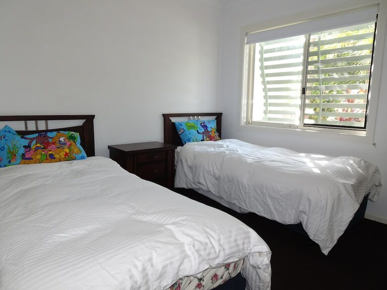Sea Views At Aqualuna - 3 Bed Apartment