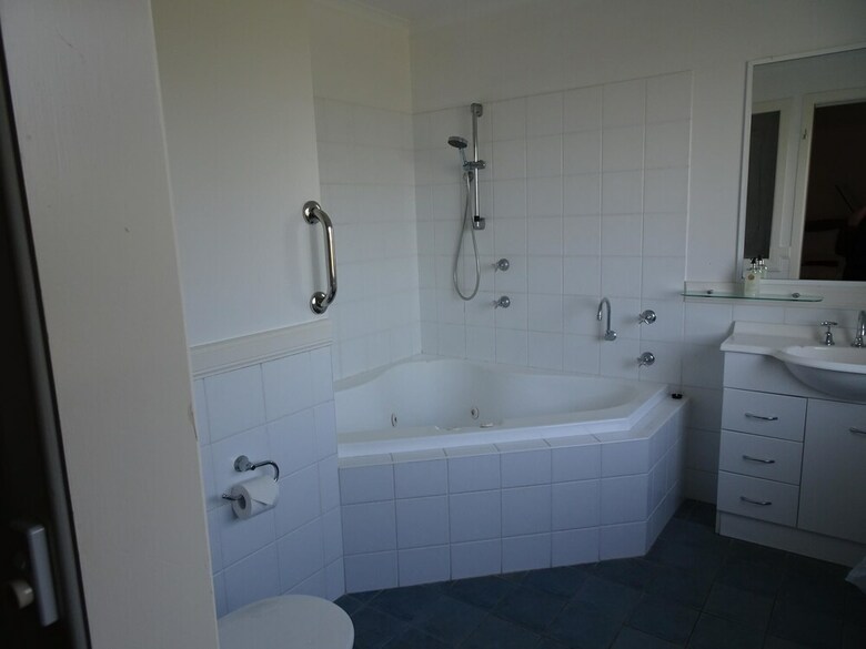 Sea Views At Aqualuna - 3 Bed Apartment