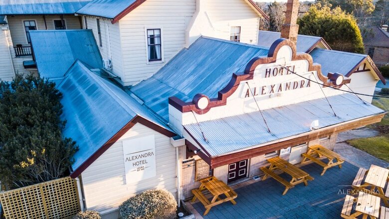 Alexandra Hotel