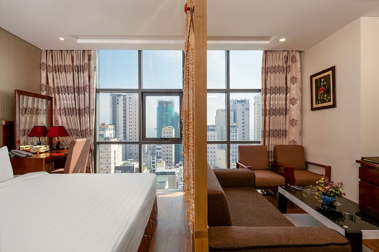 Crystal Hotel