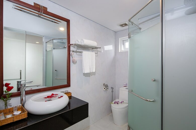 Crystal Hotel