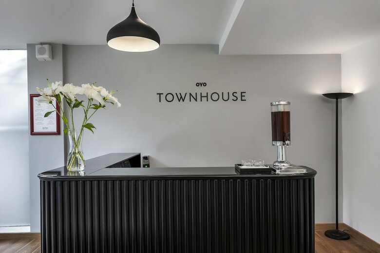 Hotel Oyo Townhouse 007 Indiranagar