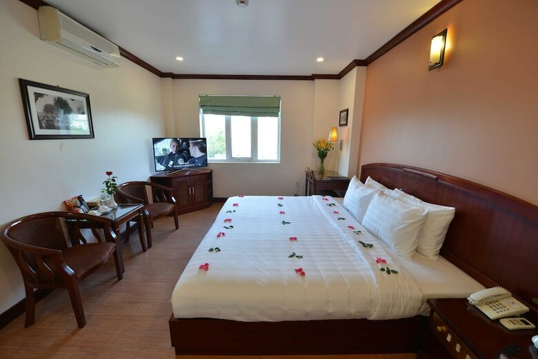 Blue Ha Noi Inn Legend Hotel