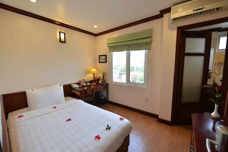 Blue Ha Noi Inn Legend Hotel