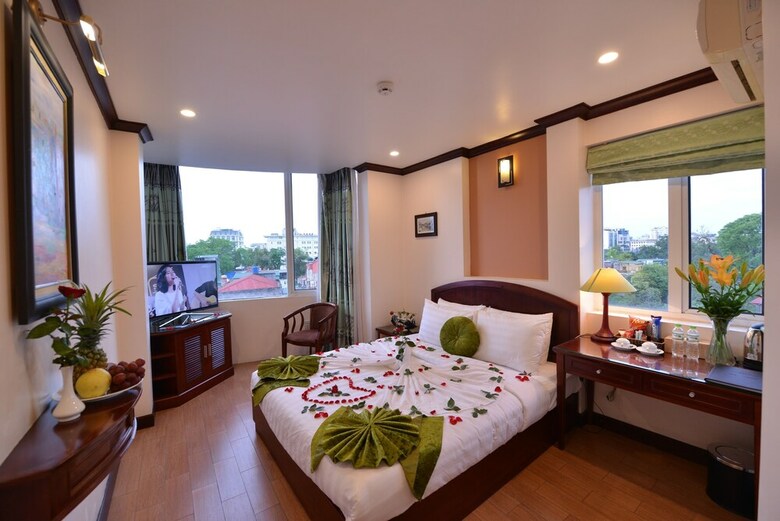 Blue Ha Noi Inn Legend Hotel