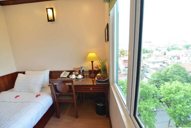 Blue Ha Noi Inn Legend Hotel