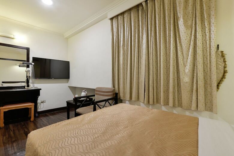 Kaja Hotel
