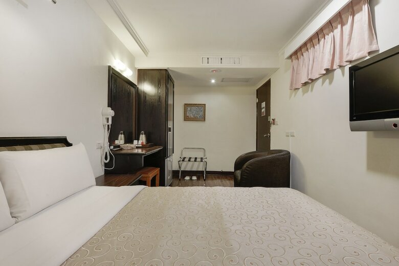Kaja Hotel